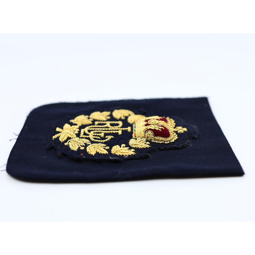 A6 Vintage RALPH LAUREN Gold Bullion Wire Embroidered Patch Royal Crown Crest - Picture 2 of 3